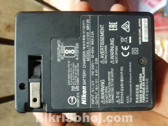 Nikon battery charger MH-24